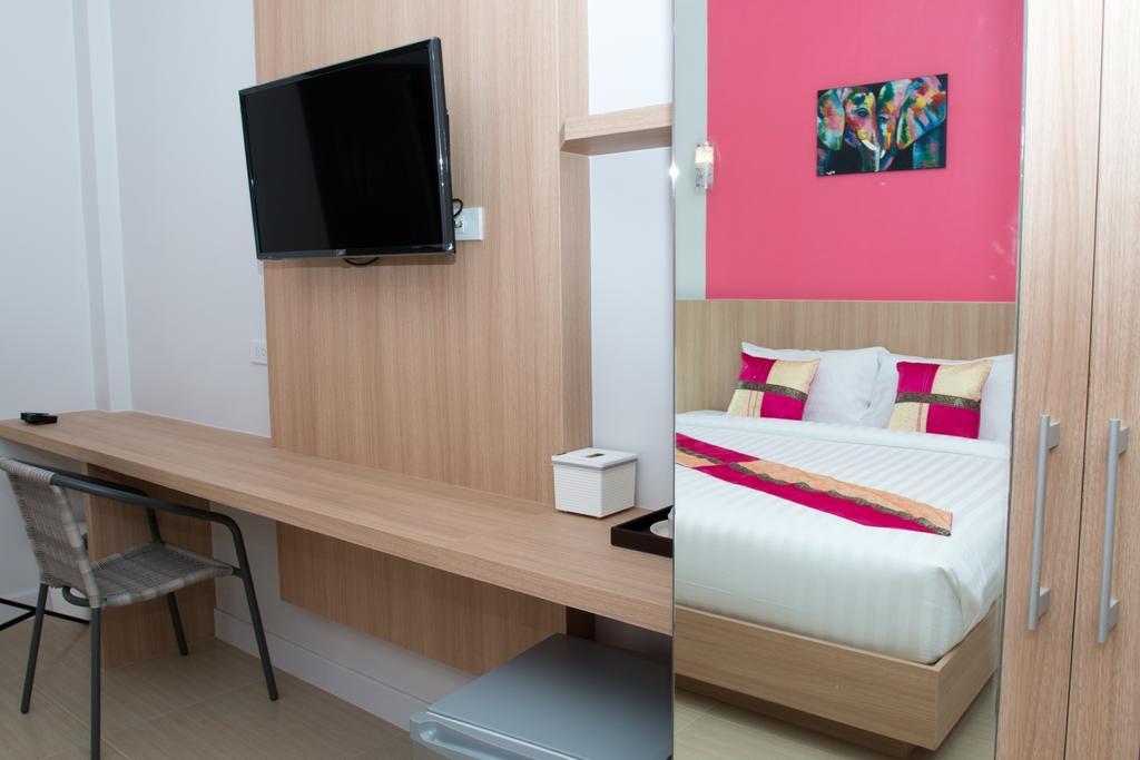 Phant At Thalang Service Apartment Exterior foto